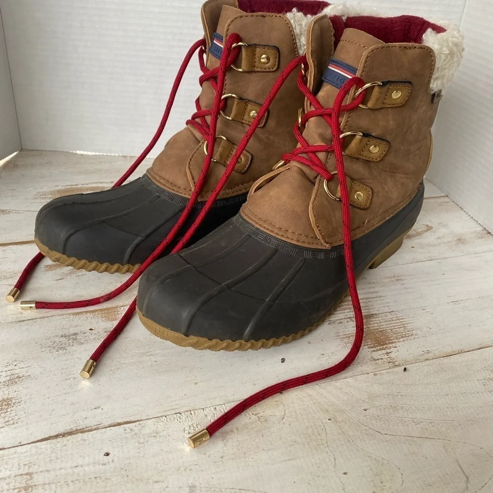 TOMMY HILFIGER duck boots faux fur preppy gorpcore streetwear brown sz 10 EUC